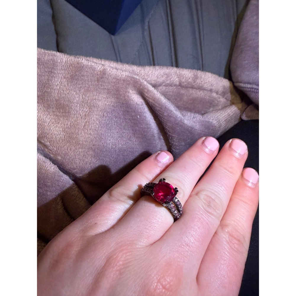 Red Round Stone Black Metal Fashion Ring Pink Accent Stones Gothic Style